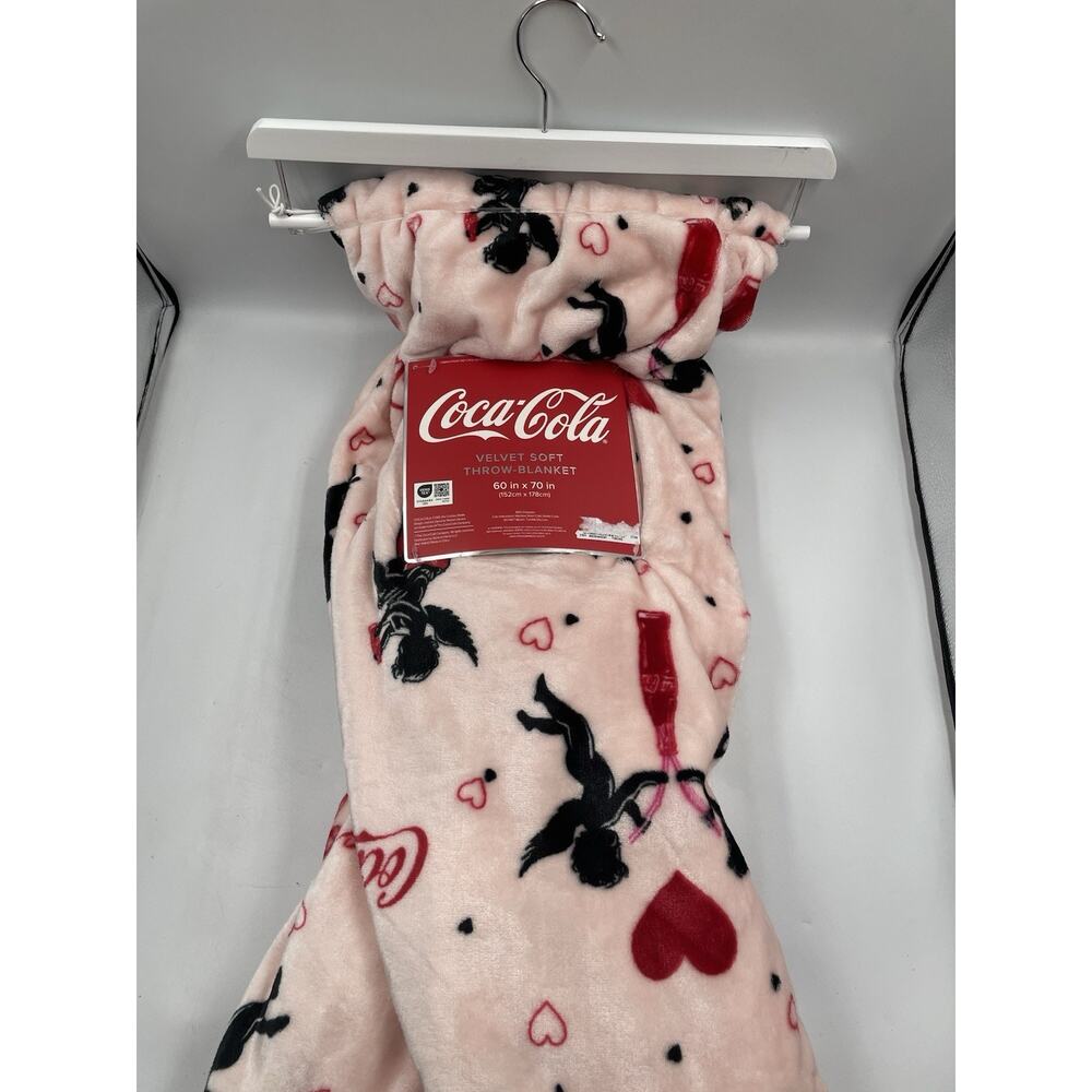 NEW Coca Cola Valentines Day Cupid Coke Can Pink Throw Blanket 60x70